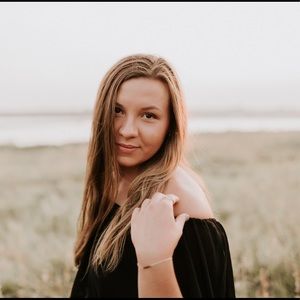 Meet your Posher, Bailey